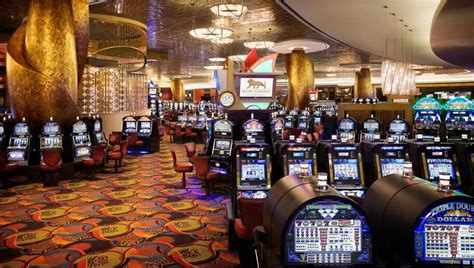 By Bus at Foxwoods .